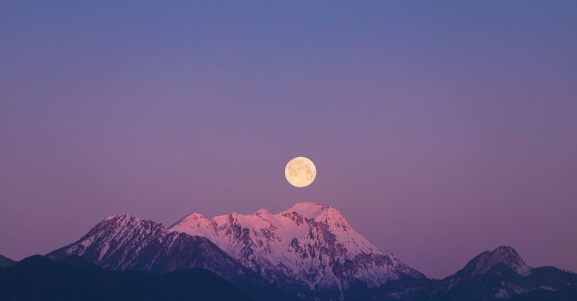 Snow Moon 2025 How February’s Full Moon Ignites Your Zodiac Sign’s Destiny